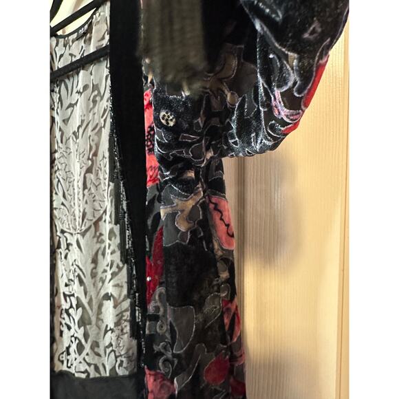 MSK Petite Velvet Burnout Beaded Kimono Jacket Size M Gypsy Floral Tassels - Picture 4 of 8